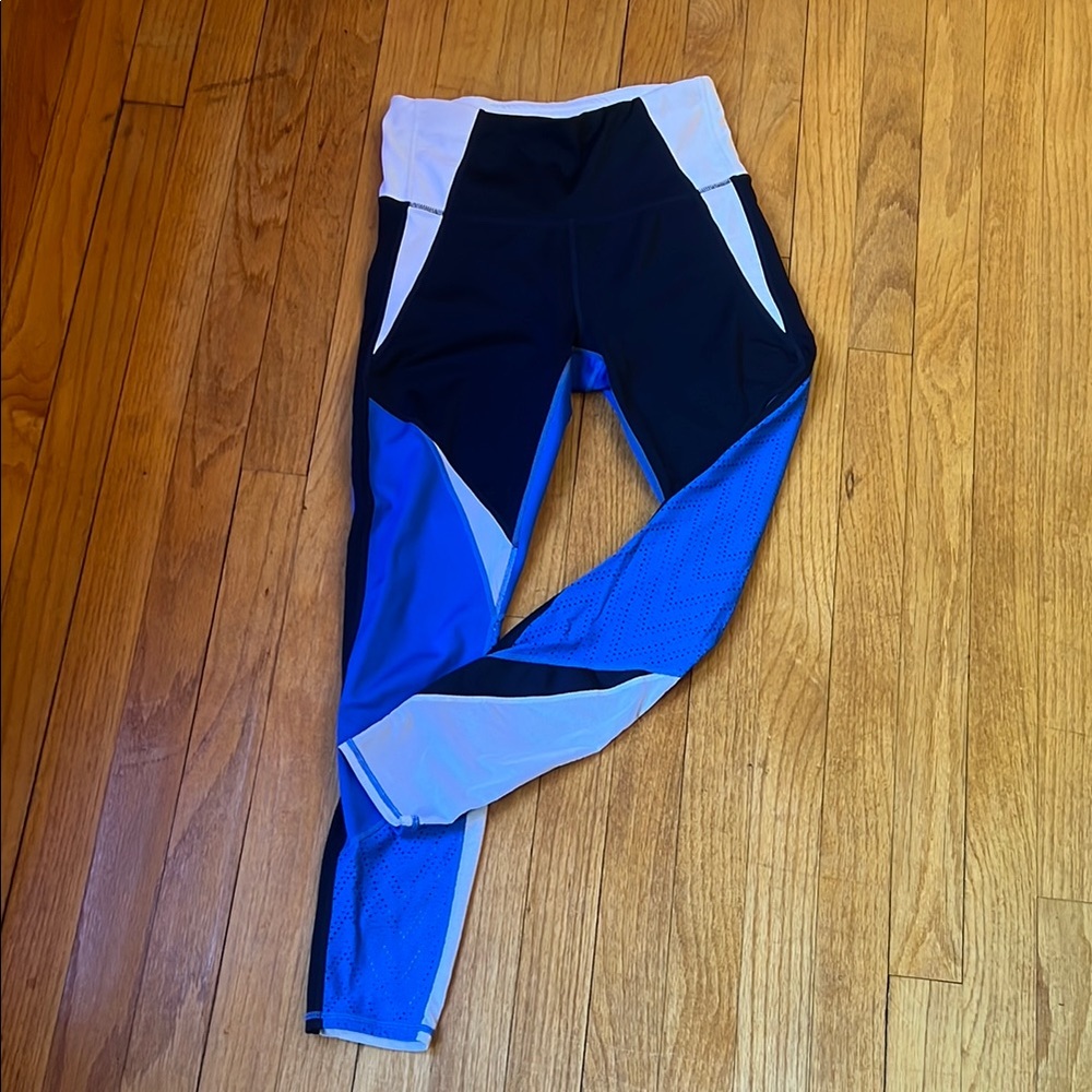 Colorblock Leggings in Black and Blue